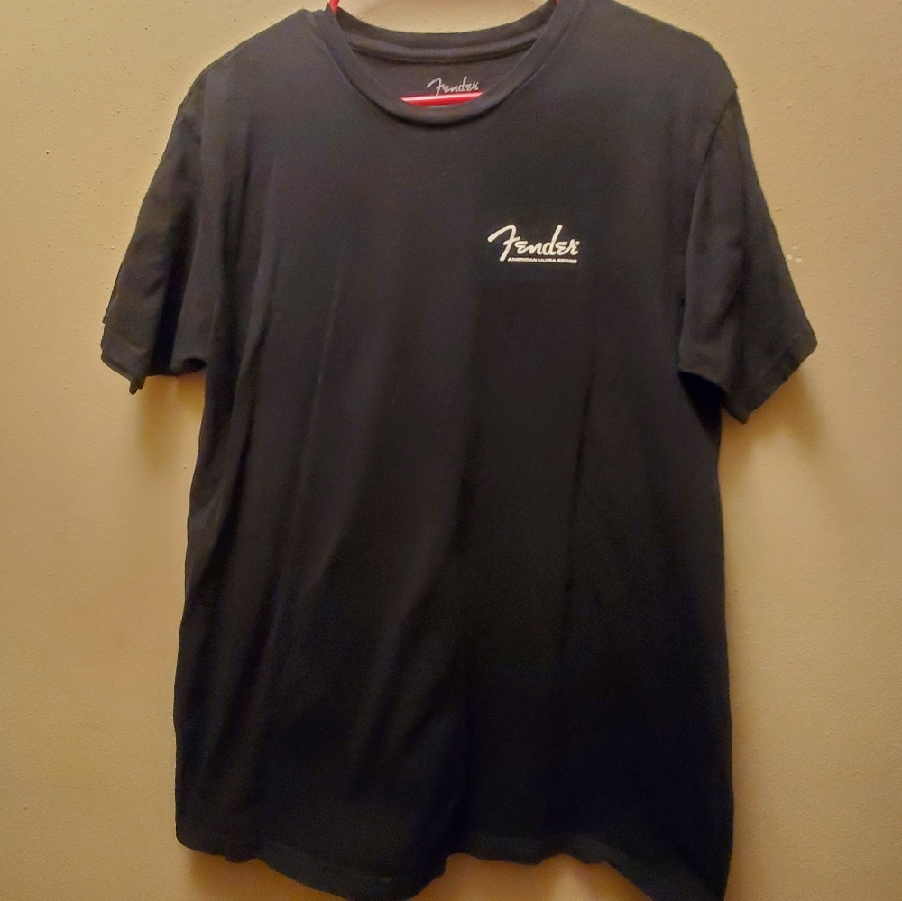 Mens large Fender guitar black t-shirt